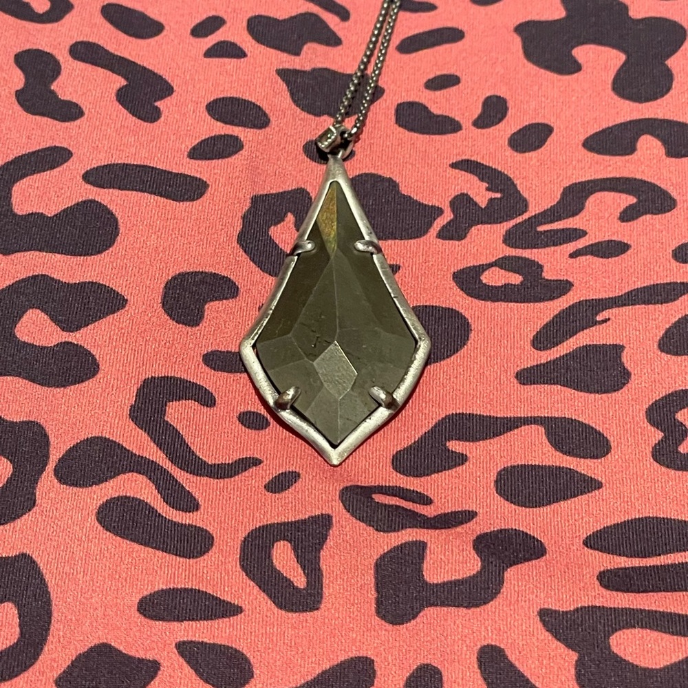 Kendra Scott silver necklace w/ adjustable chain.